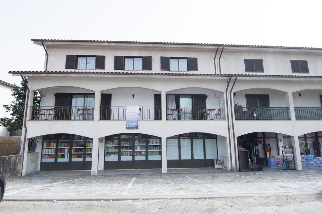 Old Village Hostel 蓬德利马 外观 照片